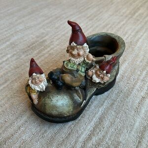 Garden Gnomes in a Boot Planter Succulent Flower Pot Resin Garden Decor
